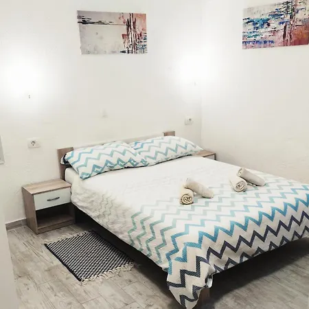 Close To Sandy * 斯普利特