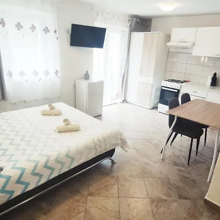 Close To Sandy 斯普利特