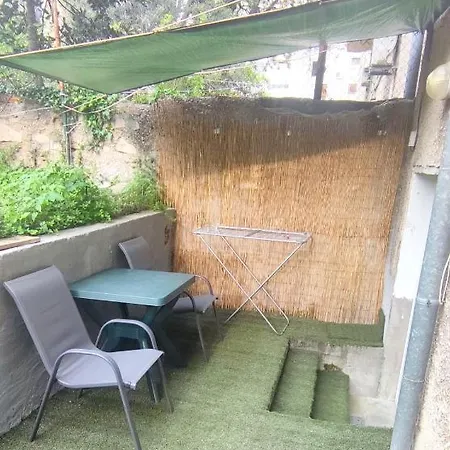 Close To Sandy 公寓 *