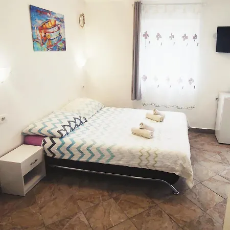 Close To Sandy * Сплит